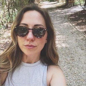 Meet your Posher, Victoria